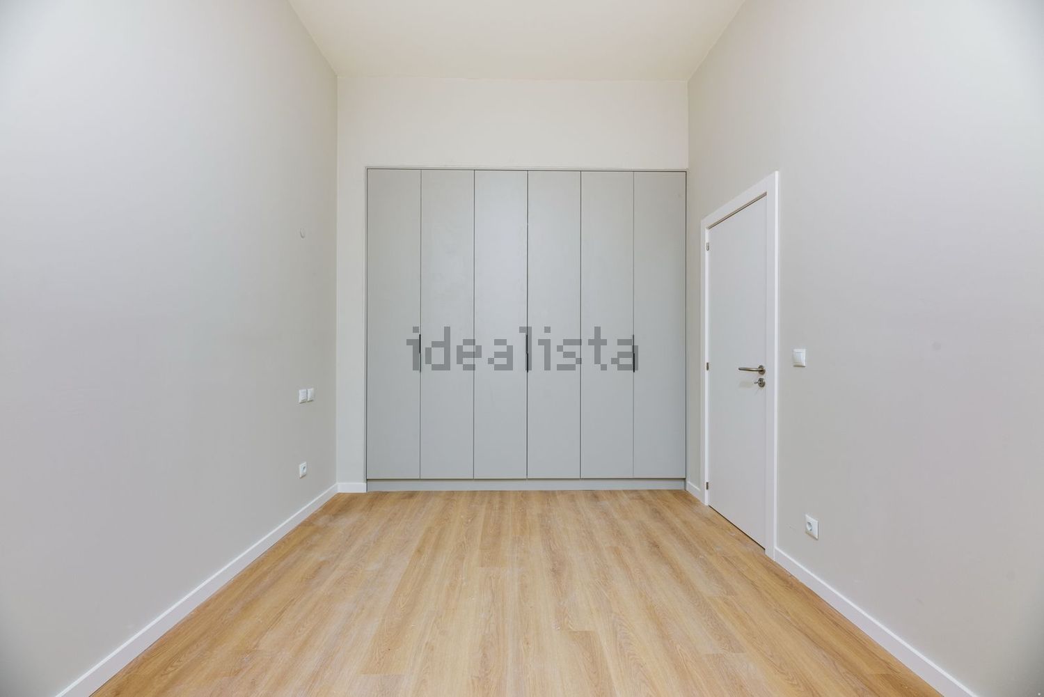公寓 t1出售在Praça Mario Azevedo Gomes, 246 Nsab - 卧室