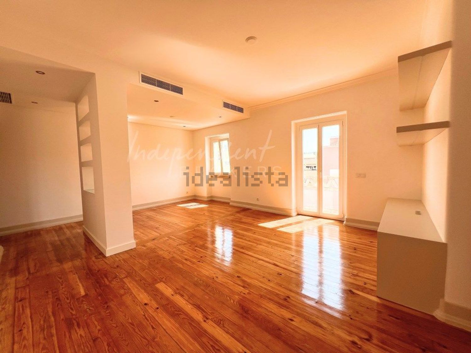 出租公寓 t3在Avenida Elias Garcia, 15 - 客厅