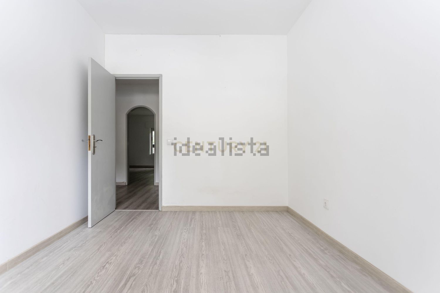 公寓 t2出售在Rua Cardeal Patriarca Dom António Ribeiro, 5 - 居住