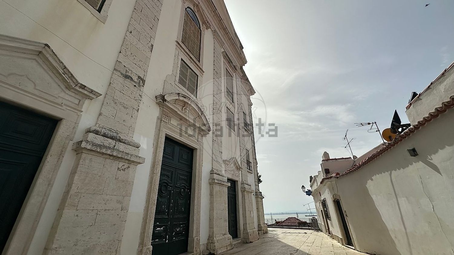 T0（单人公寓）出售在Rua de Santa Marinha - 视线