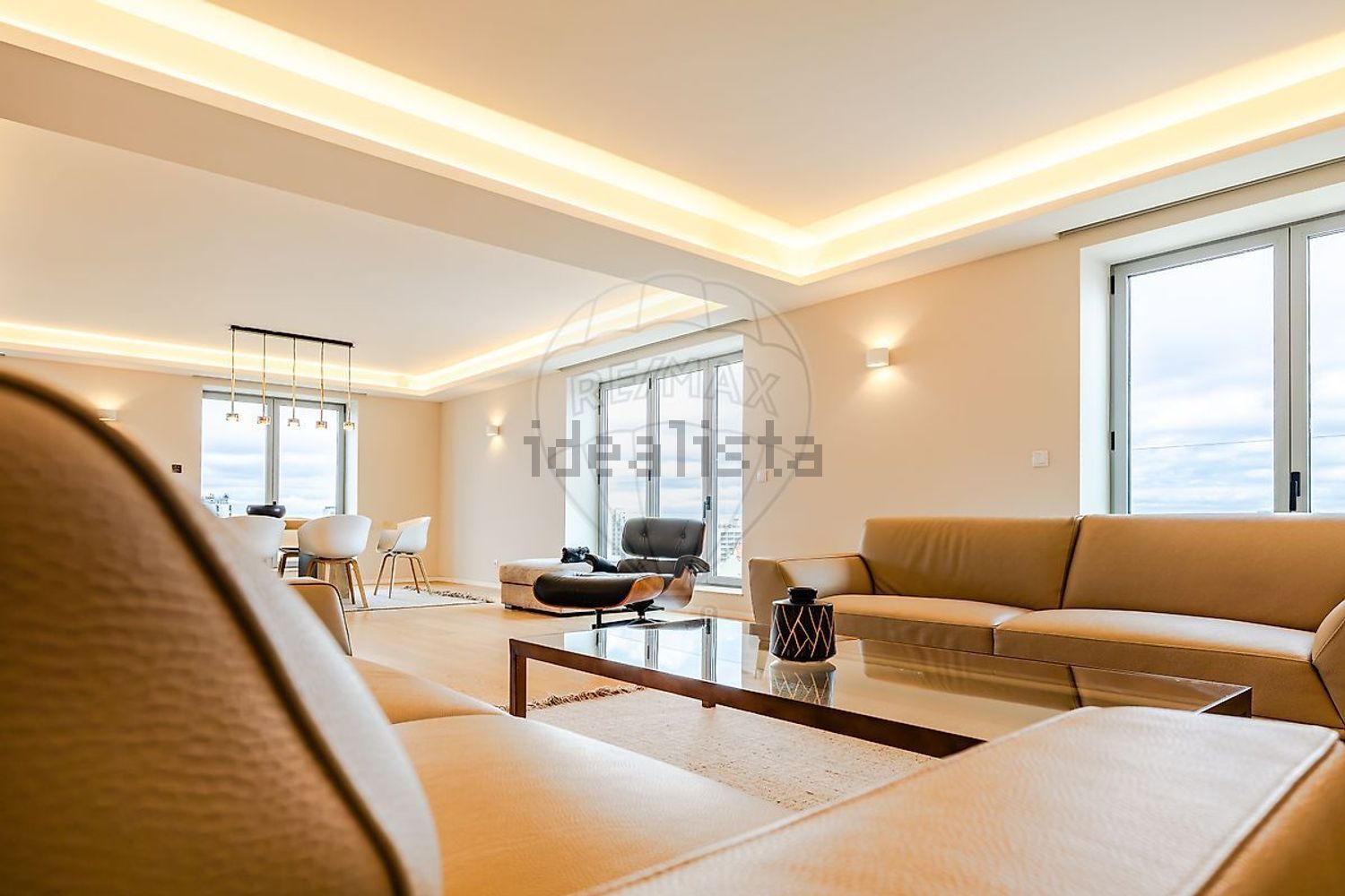 公寓 t3出售在Avenida Conselheiro Fernando de Sousa, 23 C - 客厅