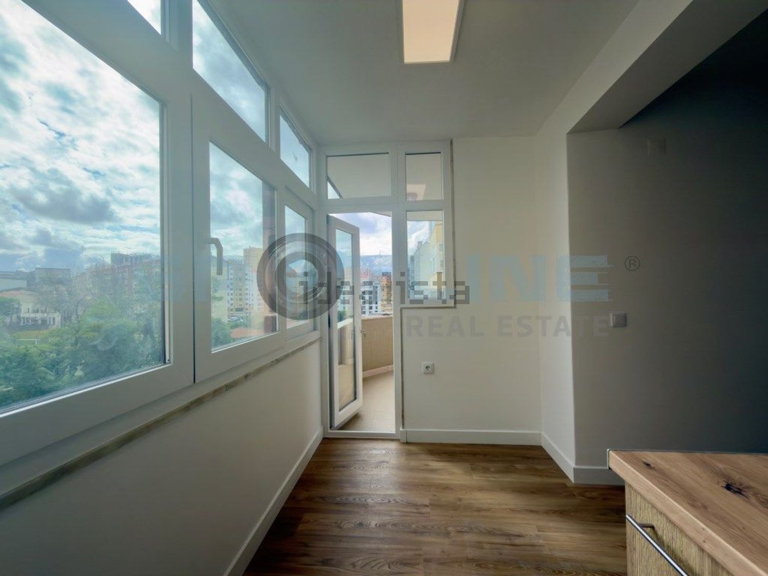 公寓 t3出售在Estrada da Luz, 62 C - 照片