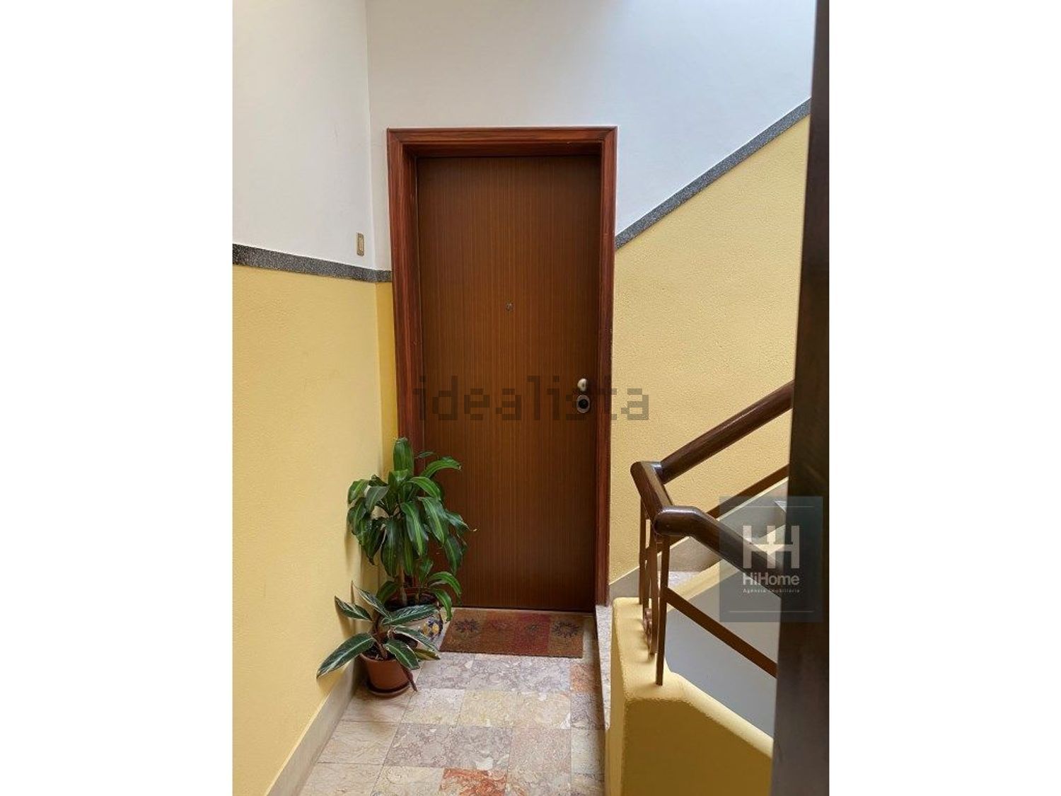 公寓 t2出售在Rua Santo António de Lisboa, 4 - 过道