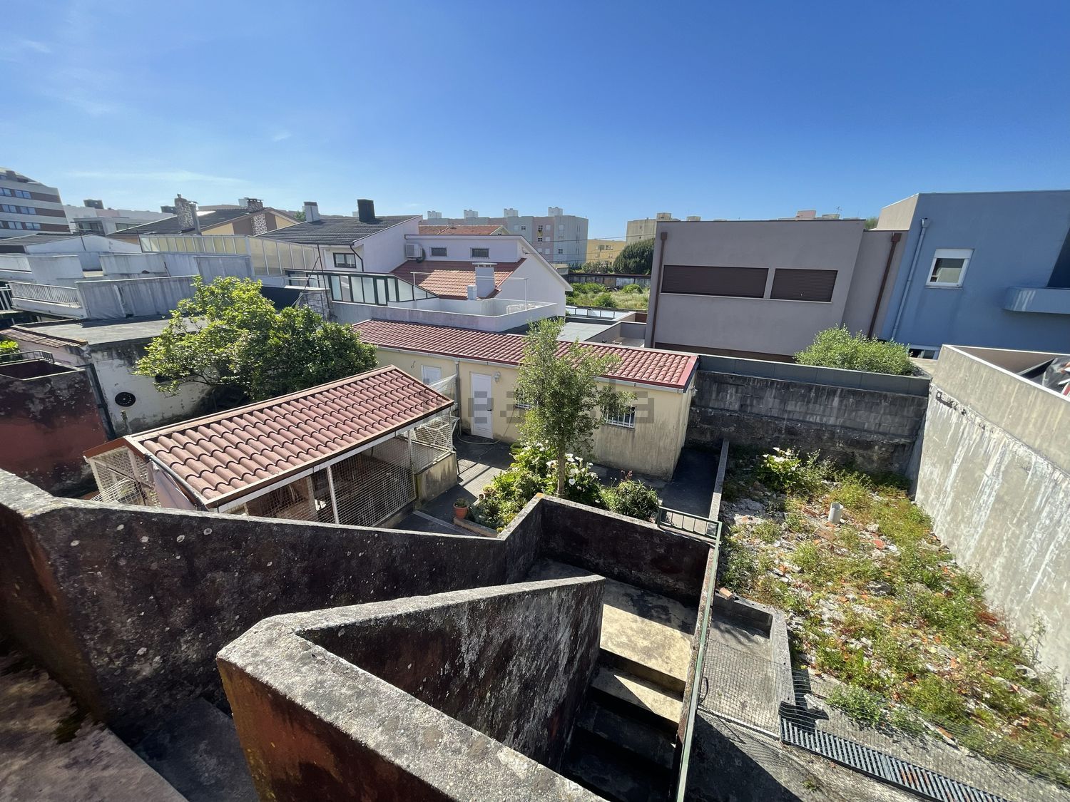 双拼别墅出售在Praceta das Andorinhas, 132 - 阳台