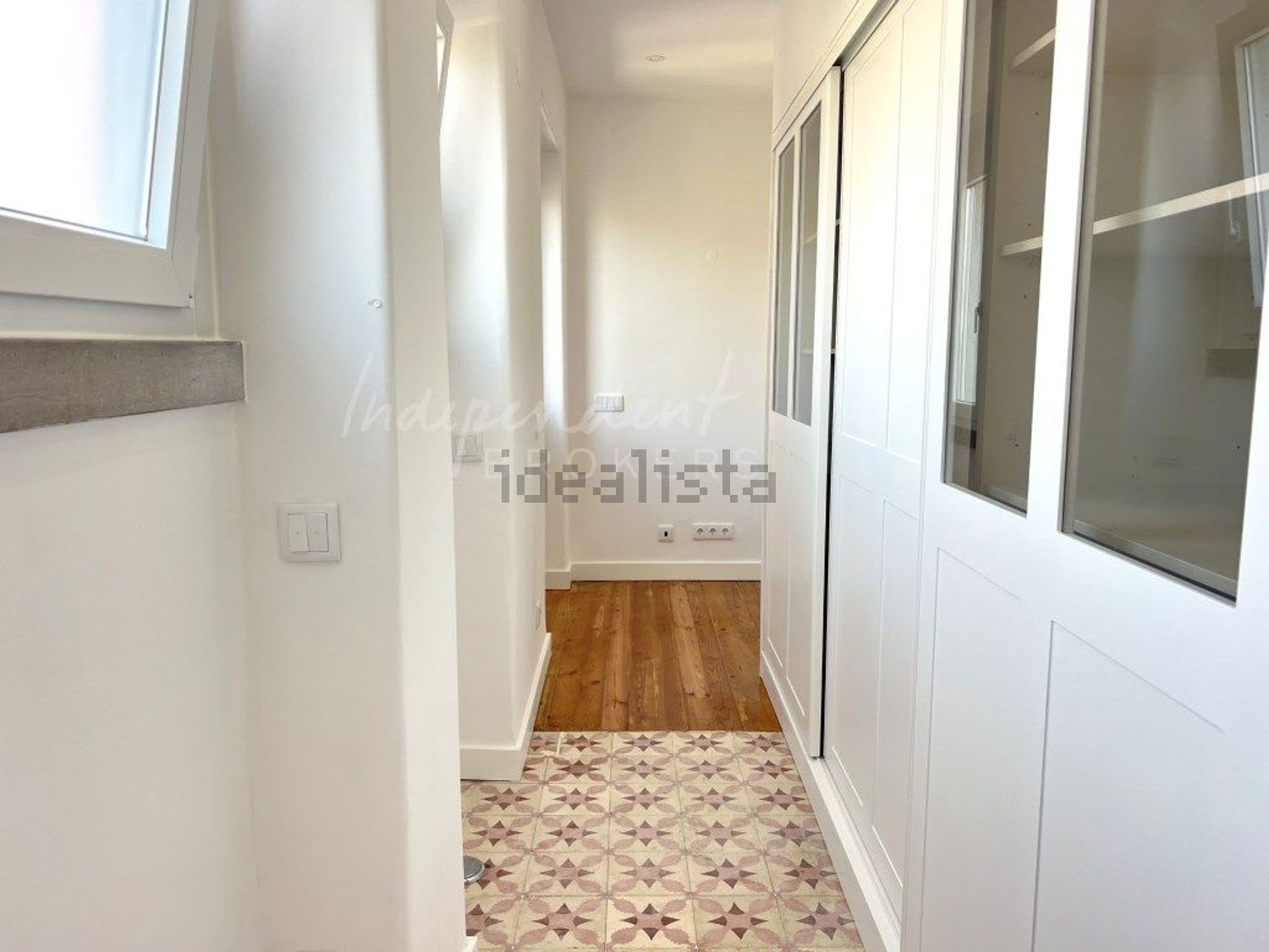 出租公寓 t3在Avenida Elias Garcia, 15 - 过道