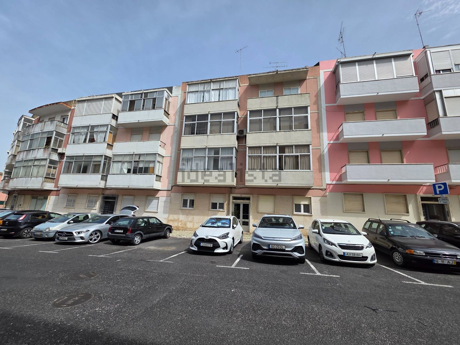 公寓 t2出售在Rua Engenheiro Quartin Graça, 50 - 外立面