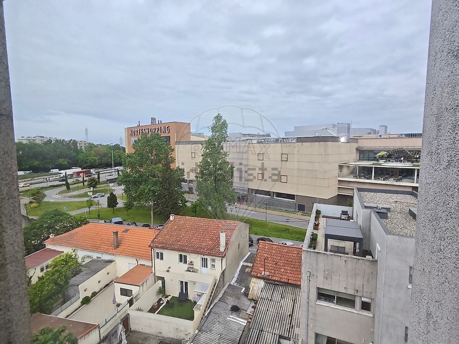 出租公寓 t2在Estrada da Circunvalação, 12700 - 视线