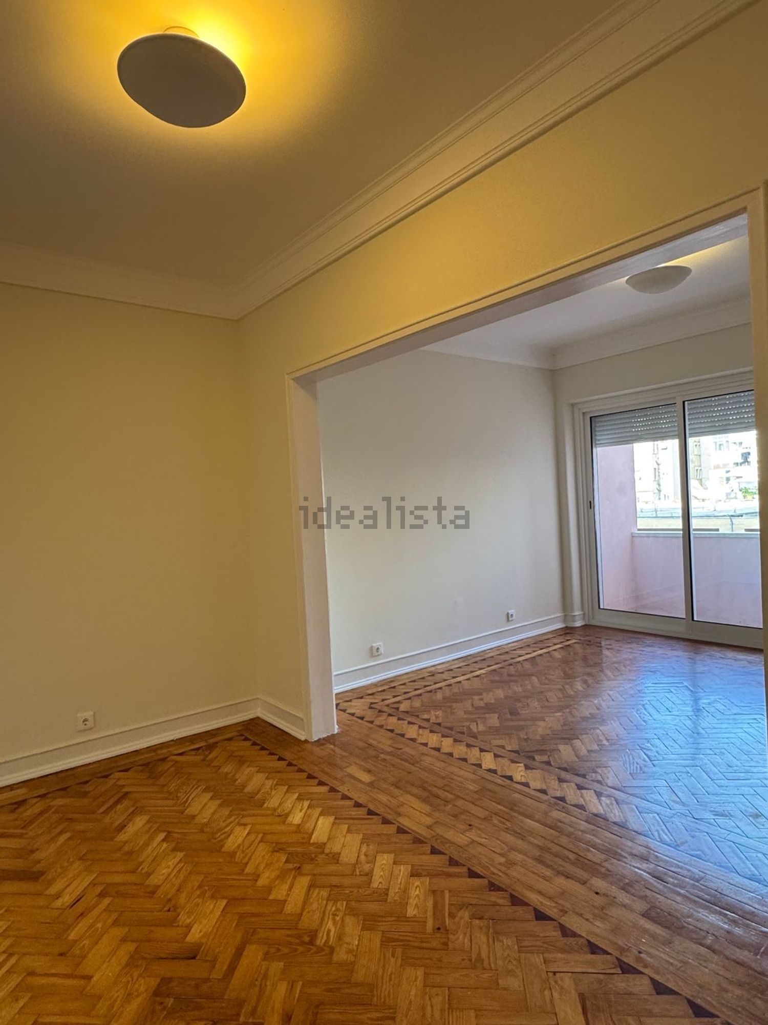 出租公寓 t2在 Alameda - Praça do Chile - Almirante Reis - 客厅
