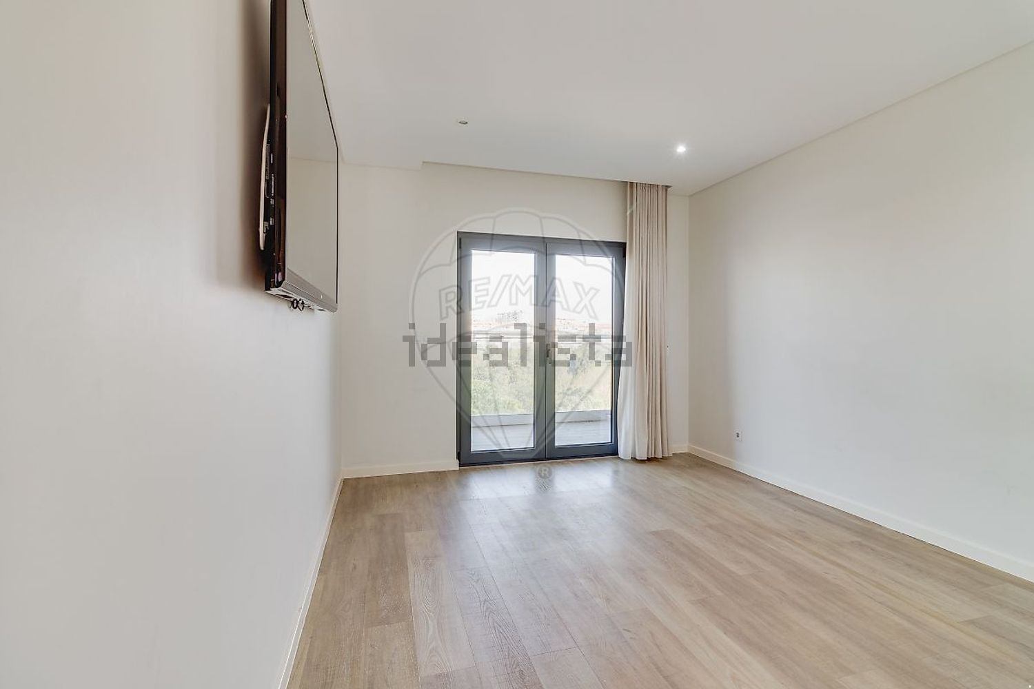出租公寓 t3在Rua 1º de Maio - 居住