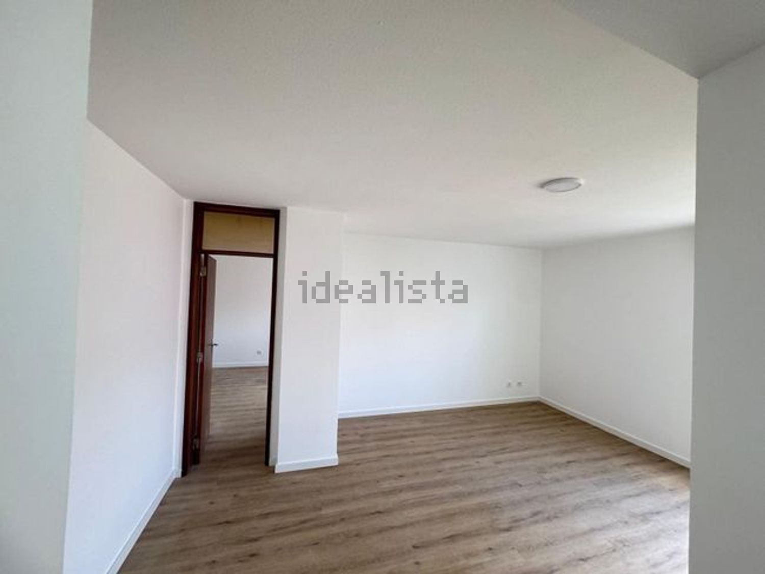 公寓 t1出售在Praceta Doutor José Romão dos Santos Ferro, 28 - 居住