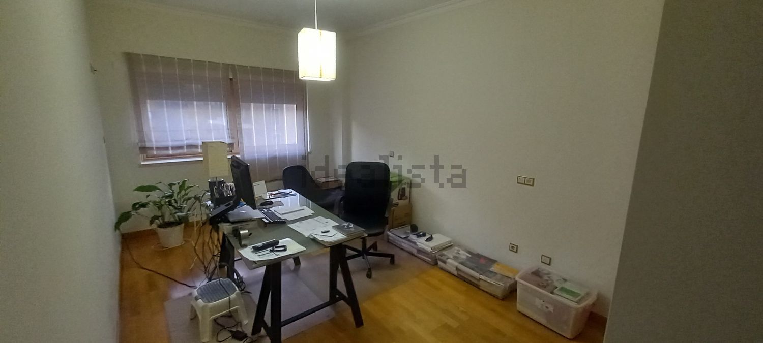 公寓 t2出售在Avenida António Ribeiro Chiado, 11 n - 卧室
