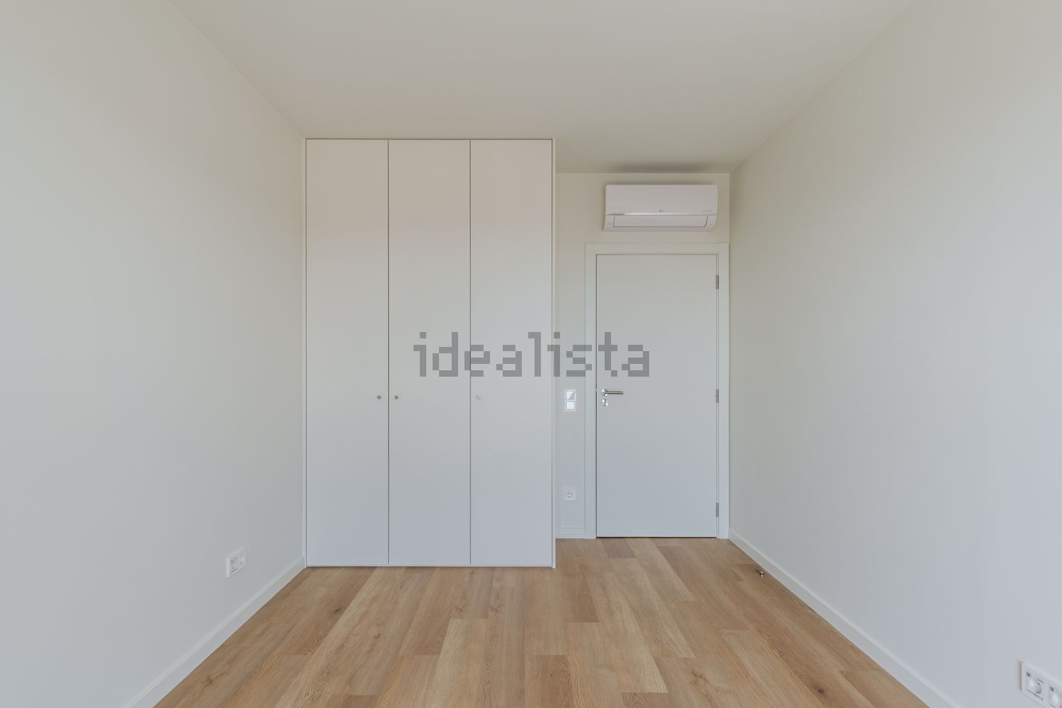 公寓 t3出售在Rua Amadeu de Sousa Cardoso s/n - 卧室