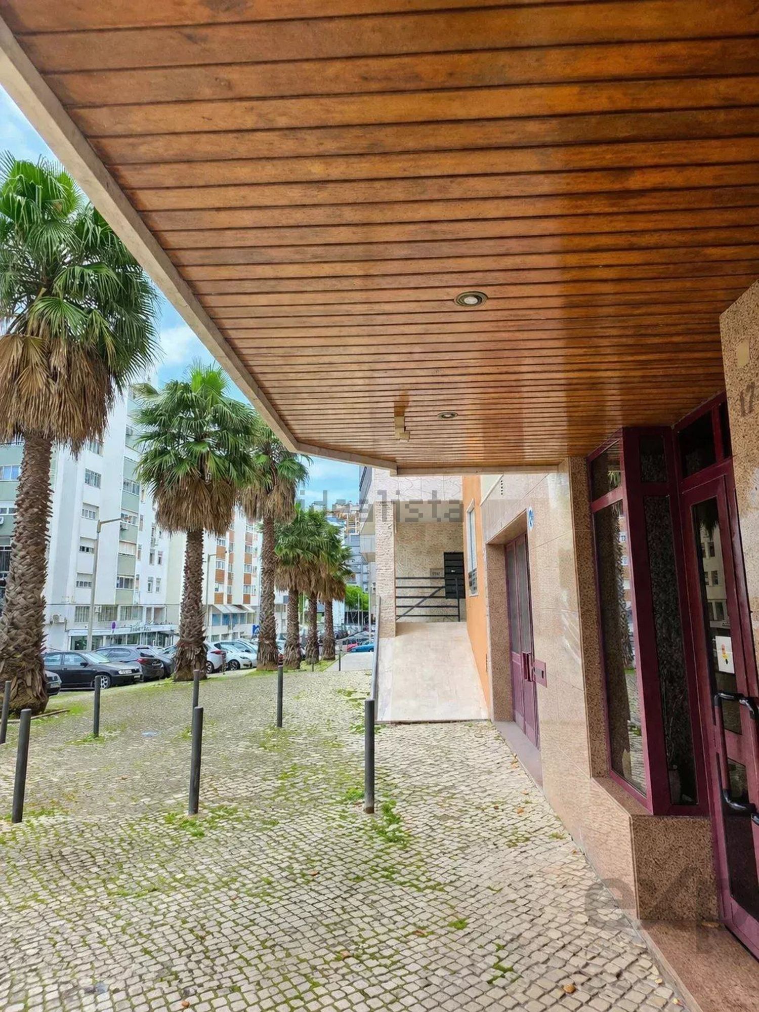 公寓 t3出售在Rua Lucília Simões s/n - 外立面