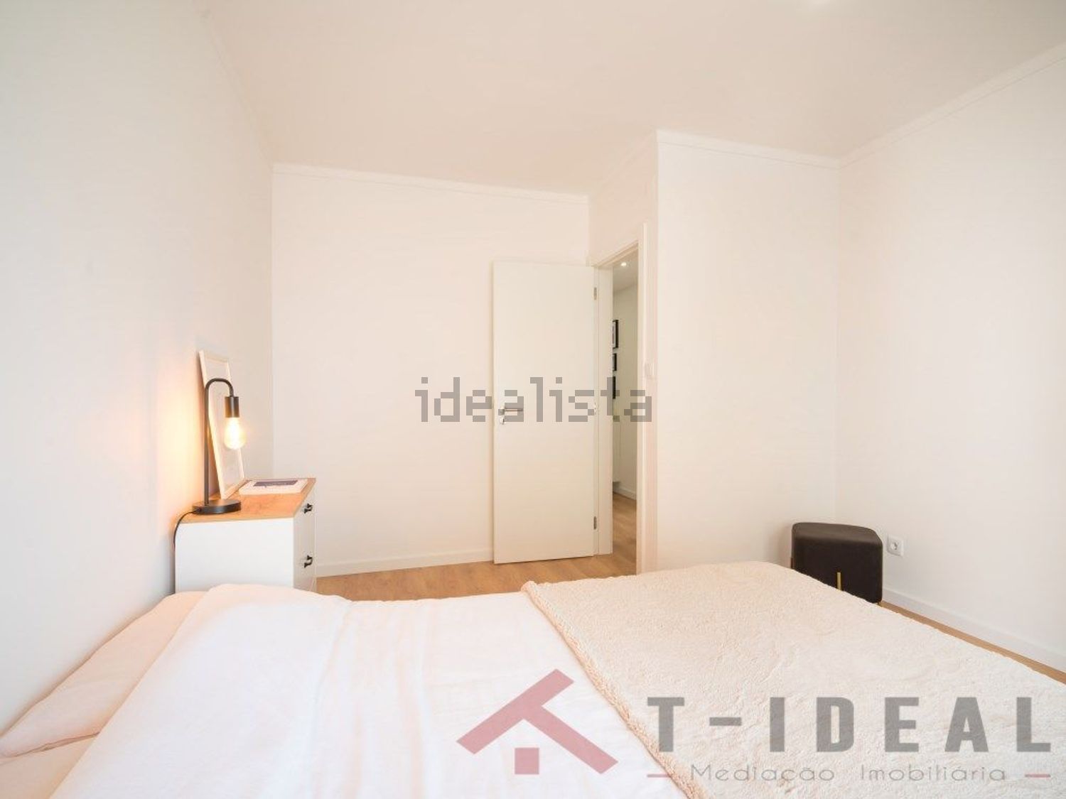 公寓 t3出售在Rua Santa Clara - 卧室