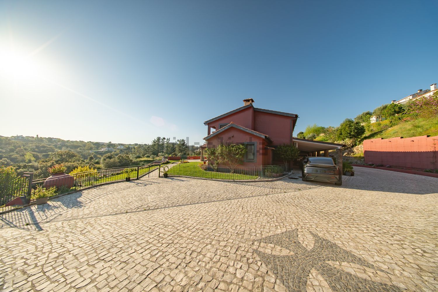 小楼房或独栋别墅出售在Rua Casalinho, 19 - 外立面
