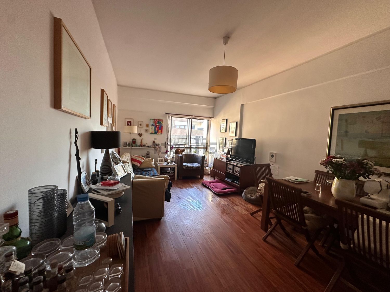 公寓 t2出售在Praça Infante Dom Duarte, 9 - 客厅