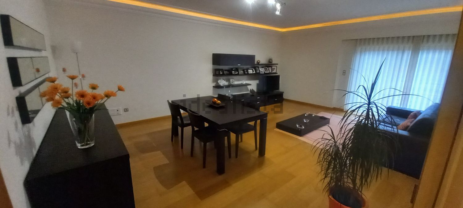 公寓 t2出售在Avenida António Ribeiro Chiado, 11 n - 餐厅