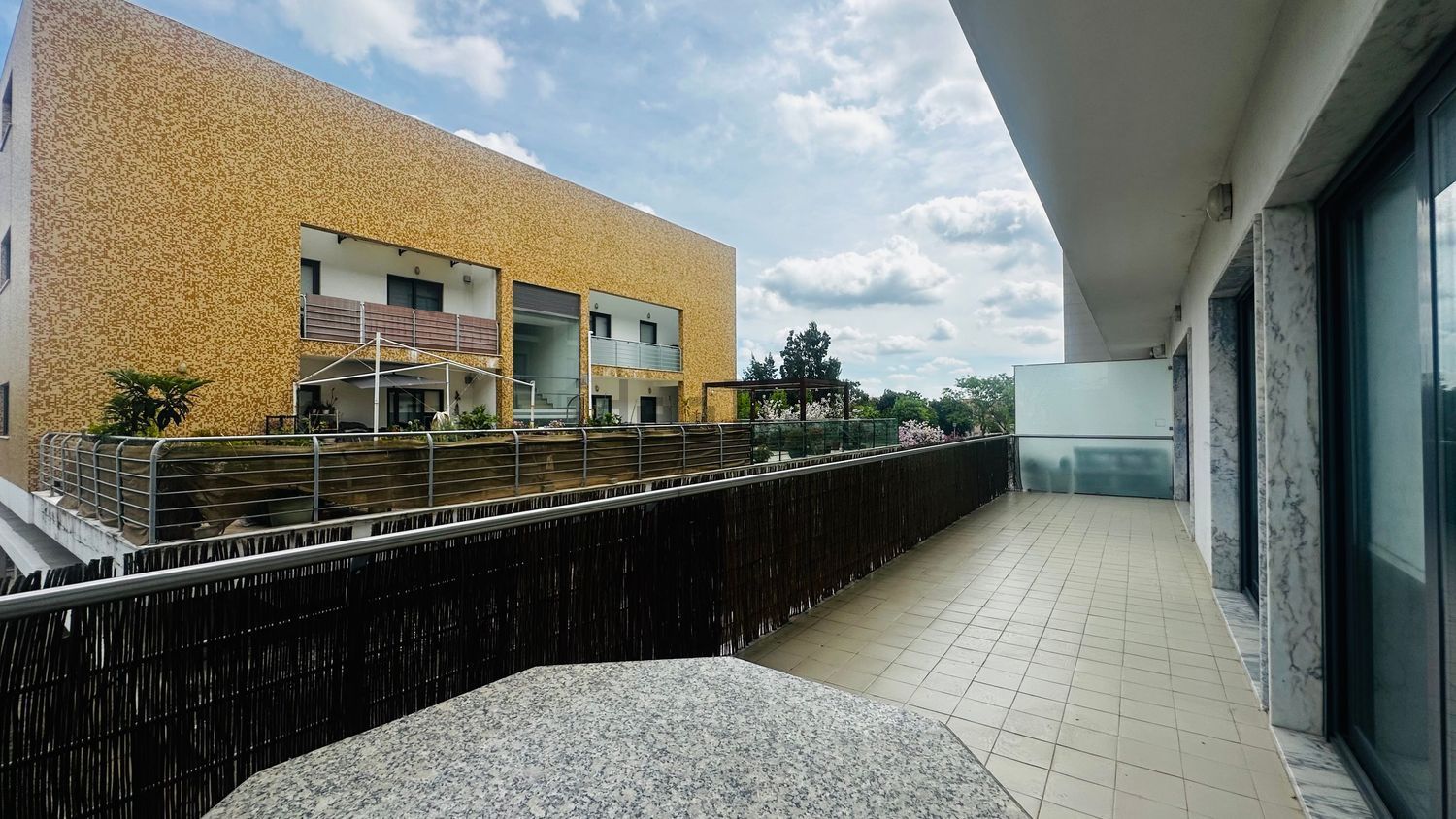 公寓 t3出售在 Urbanicação vila serena - 露台