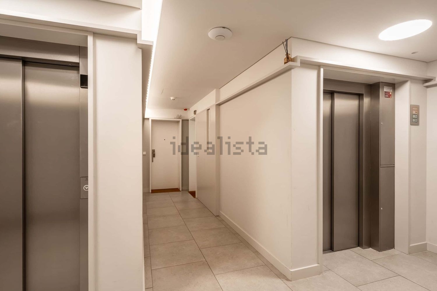 出租公寓 t1在Avenida António Augusto de Aguiar, 23 - 过道