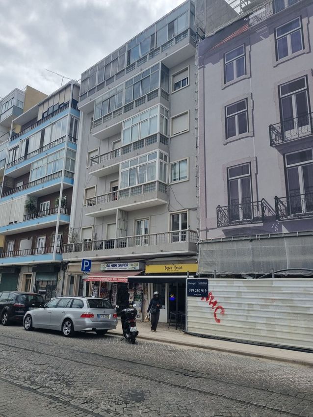 公寓 t2出售在Rua Gomes Freire, 123