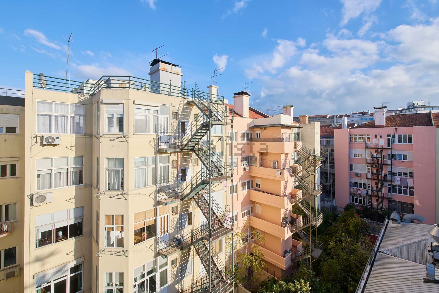 出租房间在Avenida de Berna, 35 - 视线