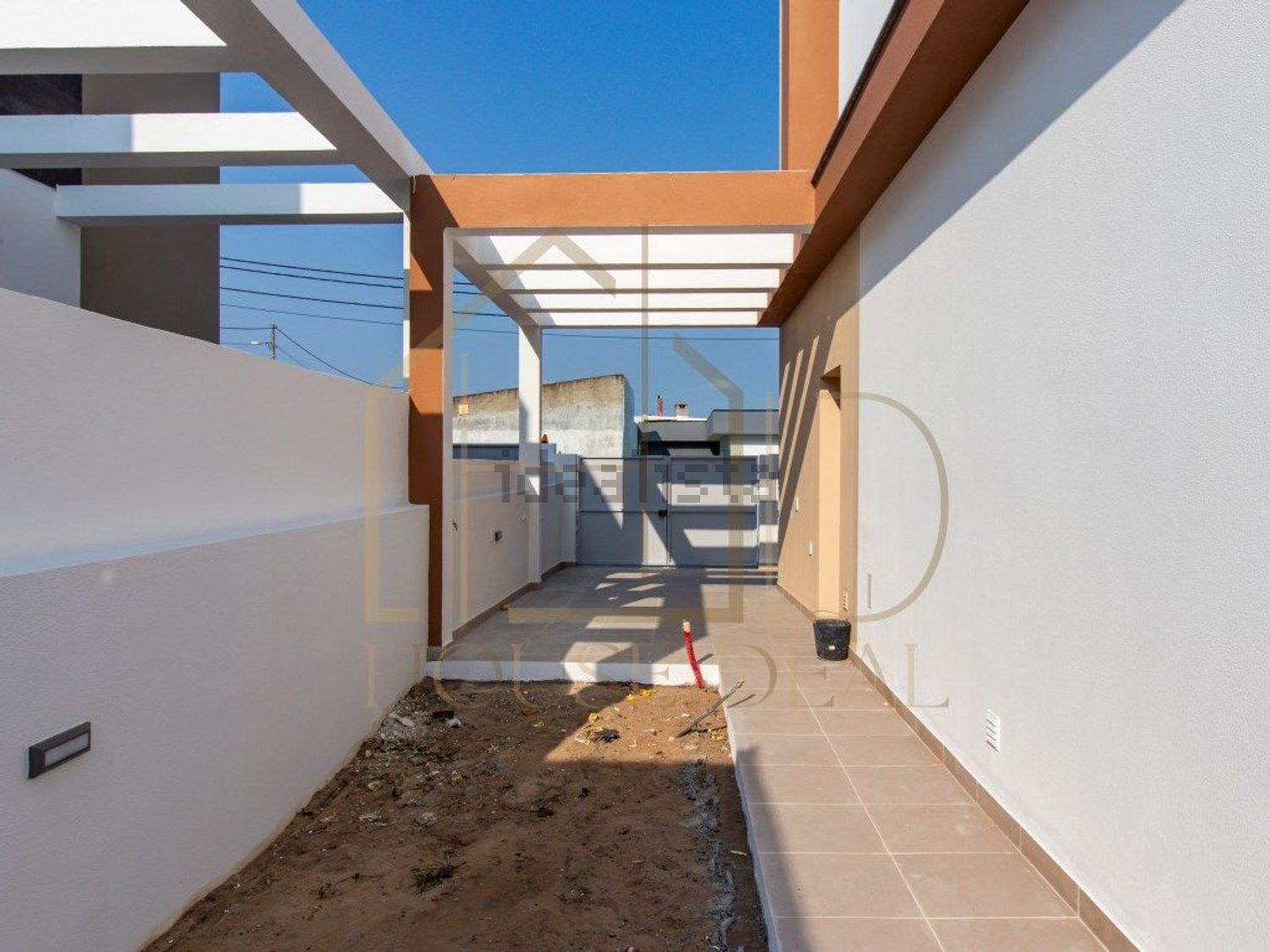 小楼房或独栋别墅出售在Rua Tomás de Alcaide - 阳台