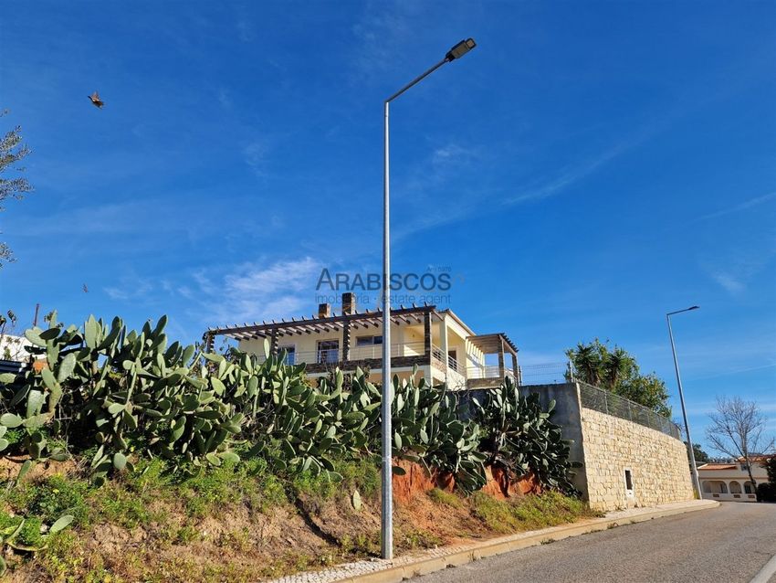 小楼房或独栋别墅出售在 Vale Franca - Barranco do Rodrigo