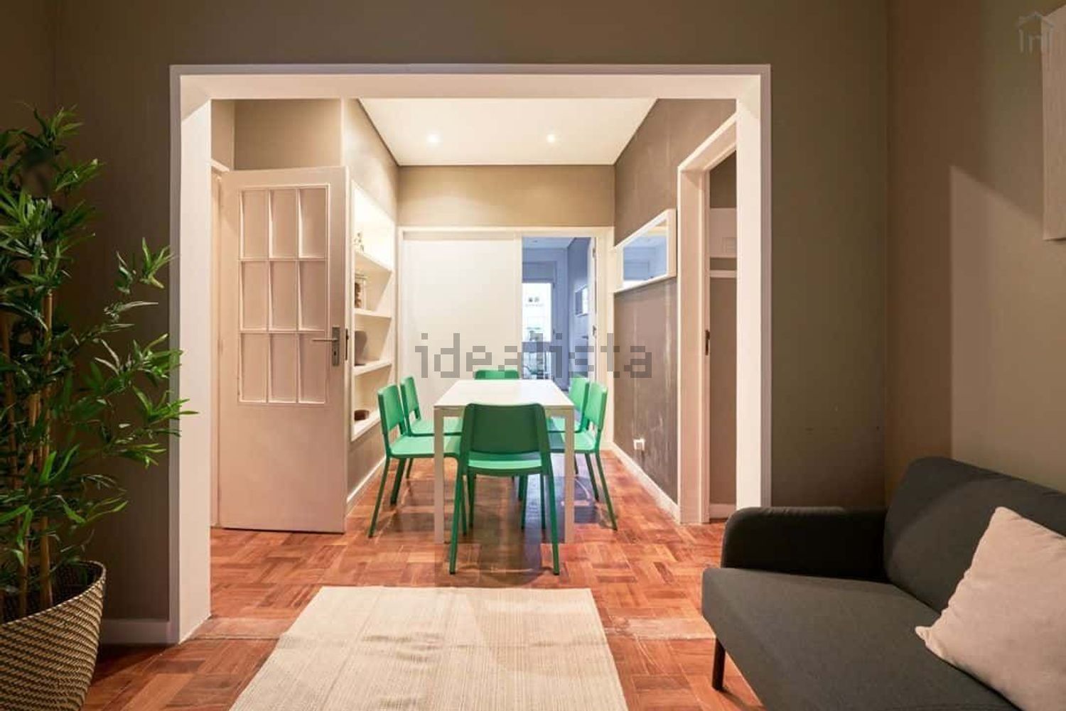 出租房间在Avenida Miguel Bombarda, 93 - 客厅