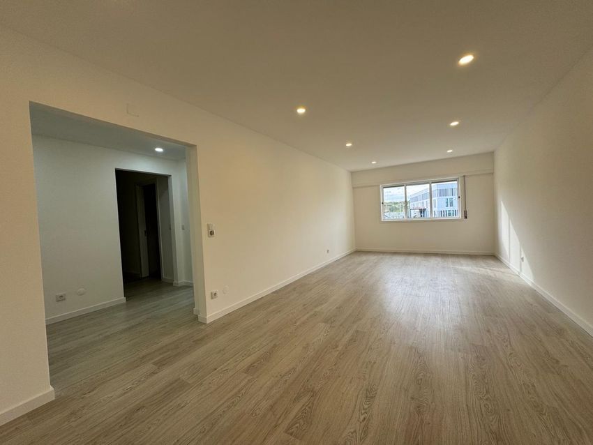 公寓 t2出售在Rua Cidade de Lagos, 21
