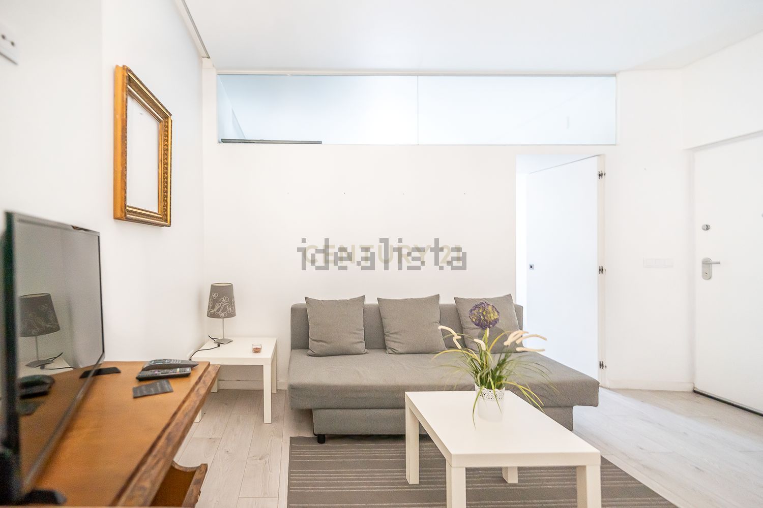 公寓 t1出售在Rua do Vale de Santo António, 108 - 客厅