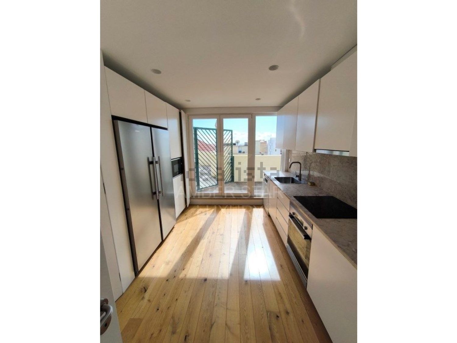 出租公寓 t4在 Bairro Azul - Parque Eduardo VII - 厨房