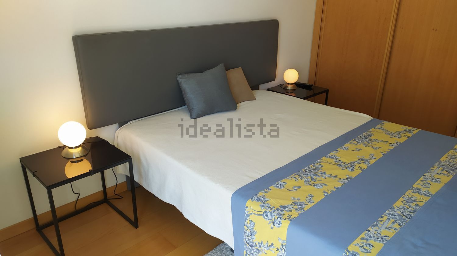 出租公寓 t1在Avenida Dom João II s/n - 卧室
