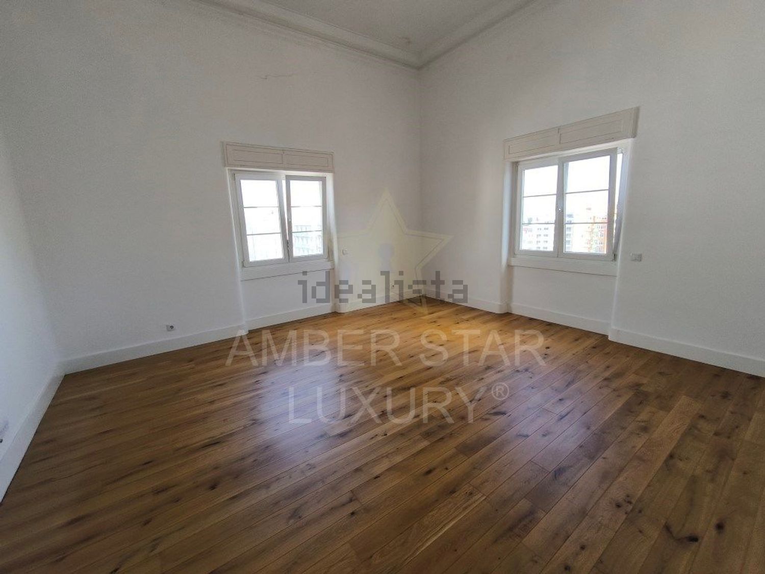 出租公寓 t4在 Bairro Azul - Parque Eduardo VII - 客厅