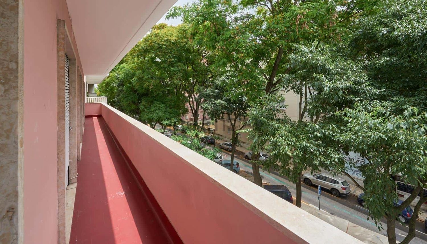 出租房间在Avenida Elias Garcia, 48 - 阳台