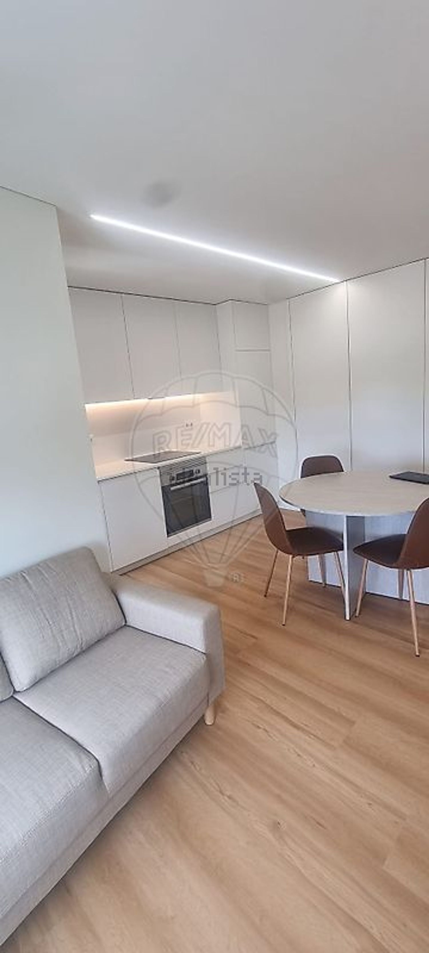 公寓 t2出售在 Circular Regional Interna do Porto - 客厅