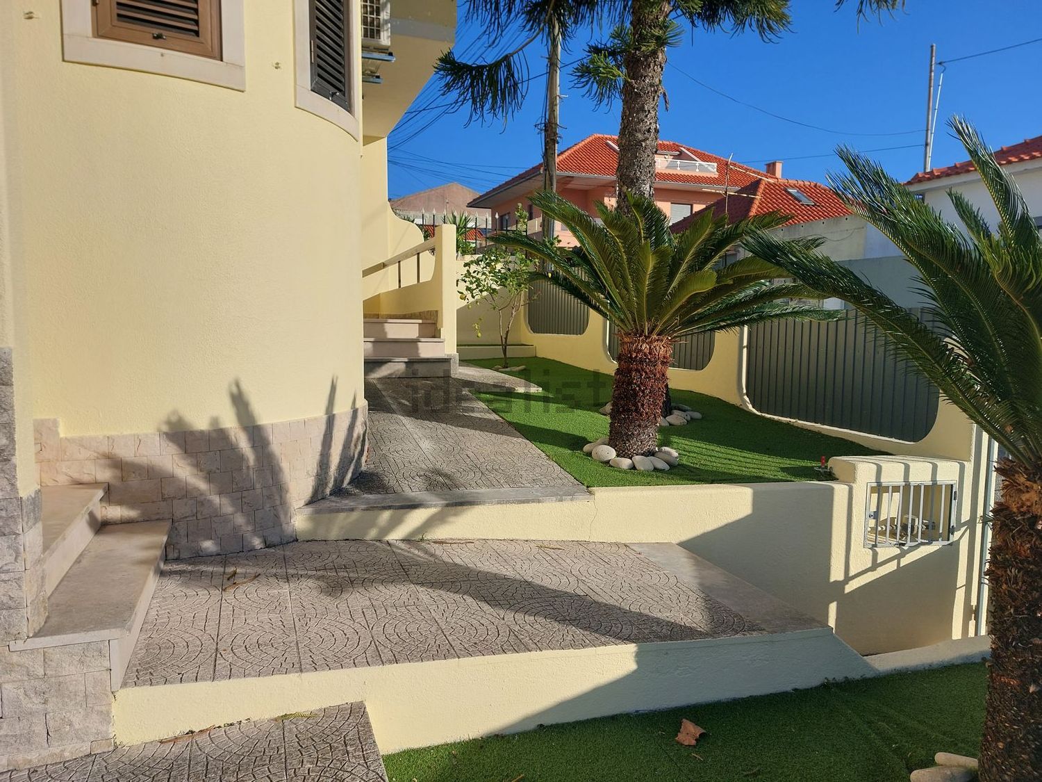 小楼房或独栋别墅出售在Avenida de Sintra, 627 - 外立面