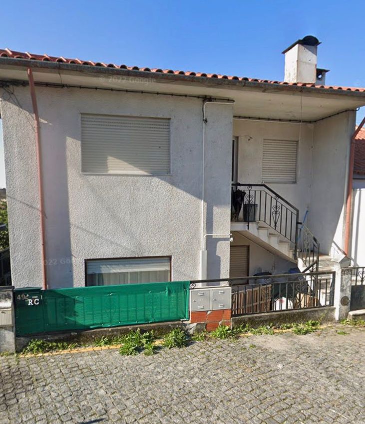 小楼房出售在Rua Martim Teixeira