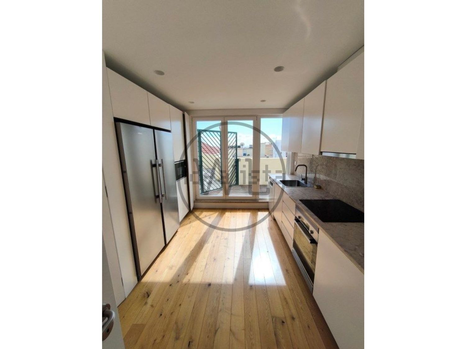 出租公寓 t4在 Bairro Azul - Parque Eduardo VII - 厨房