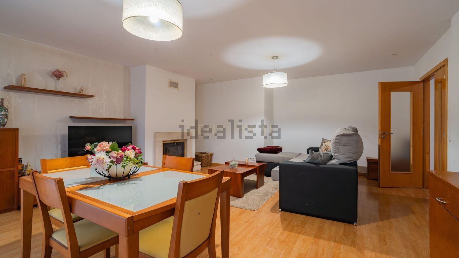 公寓 t2出售在Rua da Quinta de São Romão, 350 - 客厅
