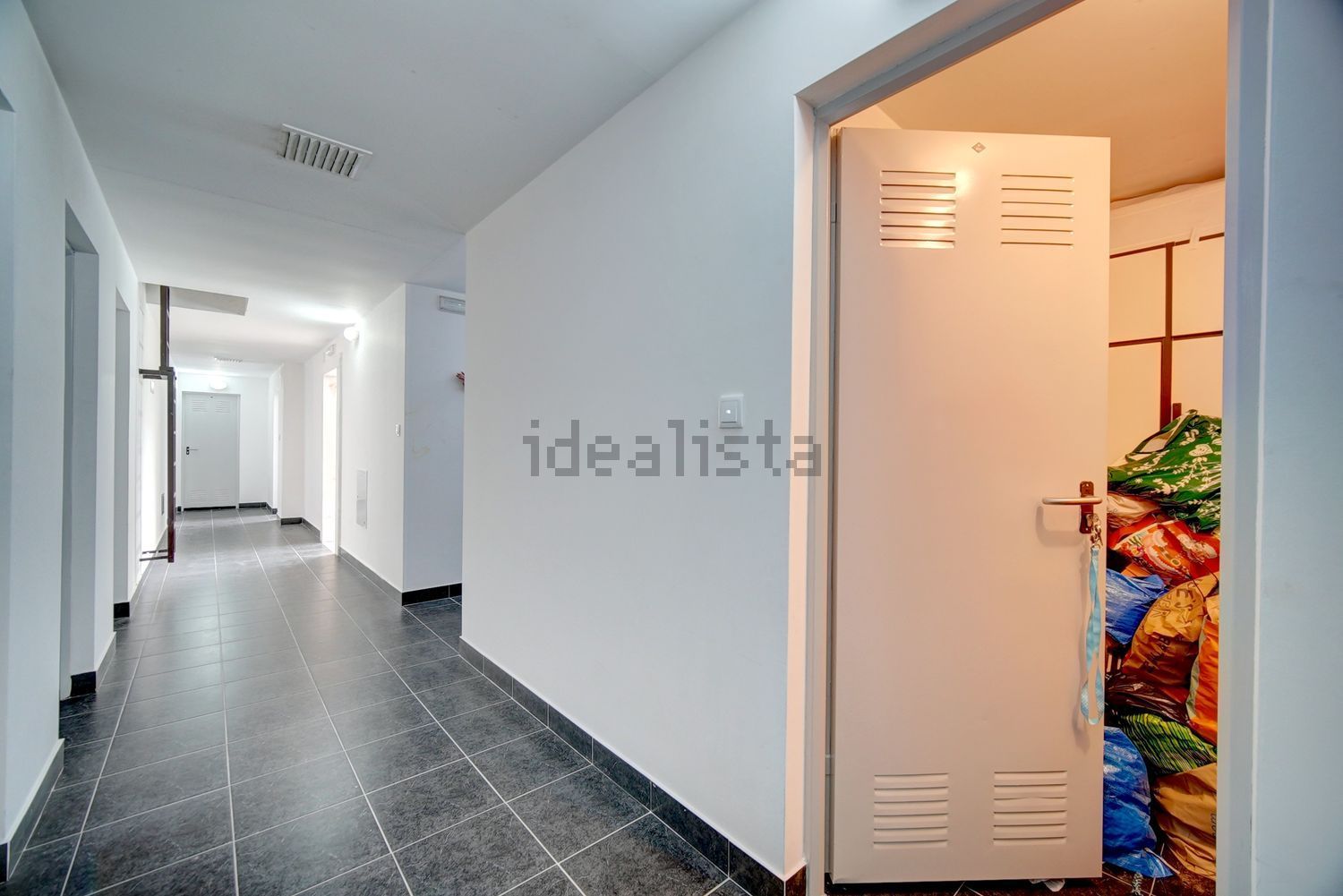 公寓 t2出售在Avenida João Paulo II, 4 - 过道