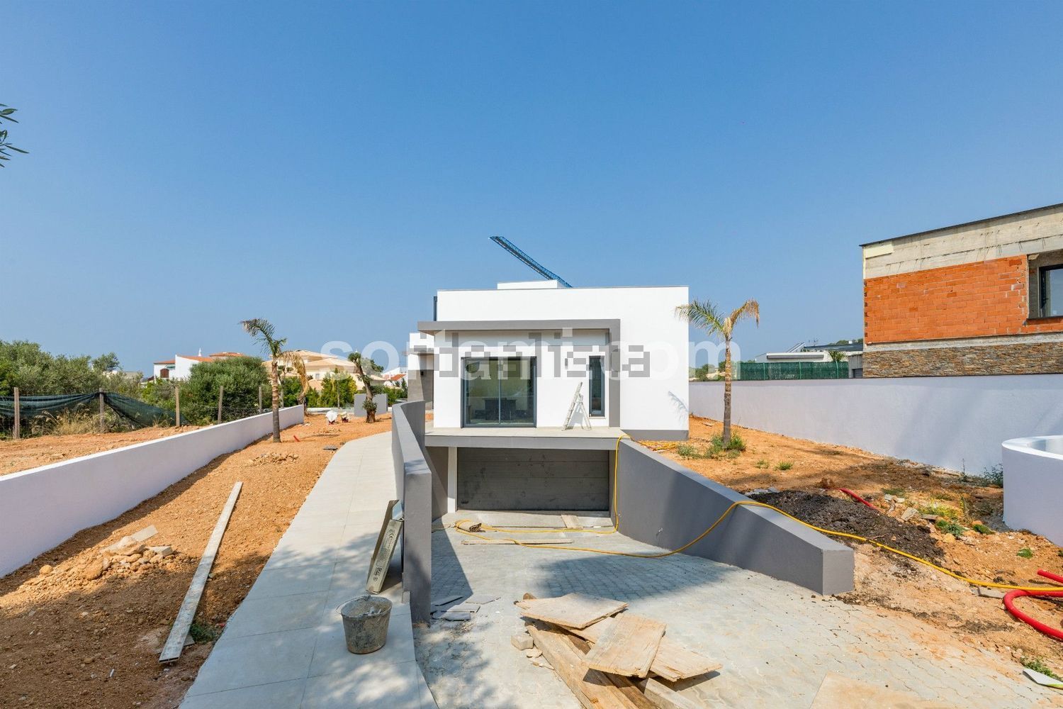 小楼房或独栋别墅出售在 Centro Oeste da Cidade de Loulé - 外立面