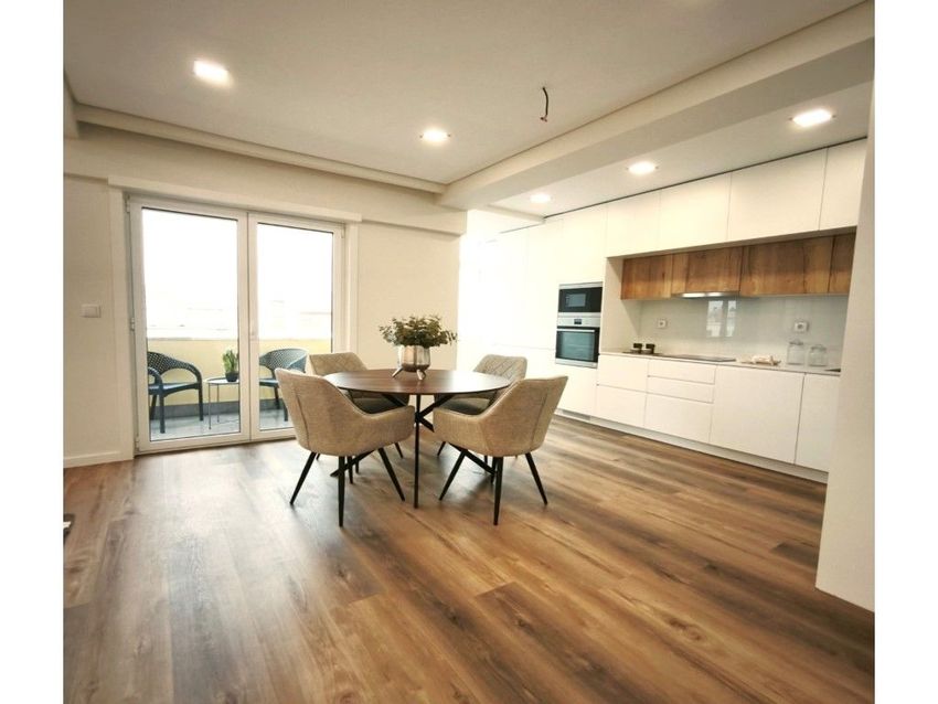 公寓 t3出售在 Bairro de Santa Cruz