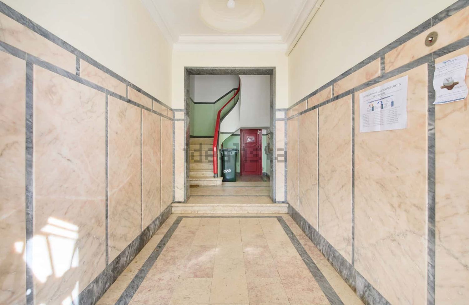 出租房间在Rua Luís Augusto Palmeirim s/n - 详情