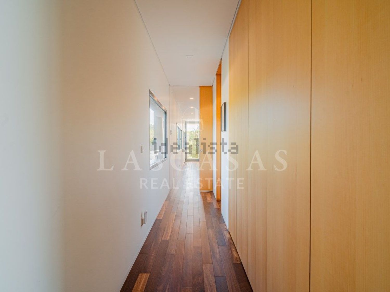 小楼房或独栋别墅出售在Rua dos Pinheiros, 17 - 过道