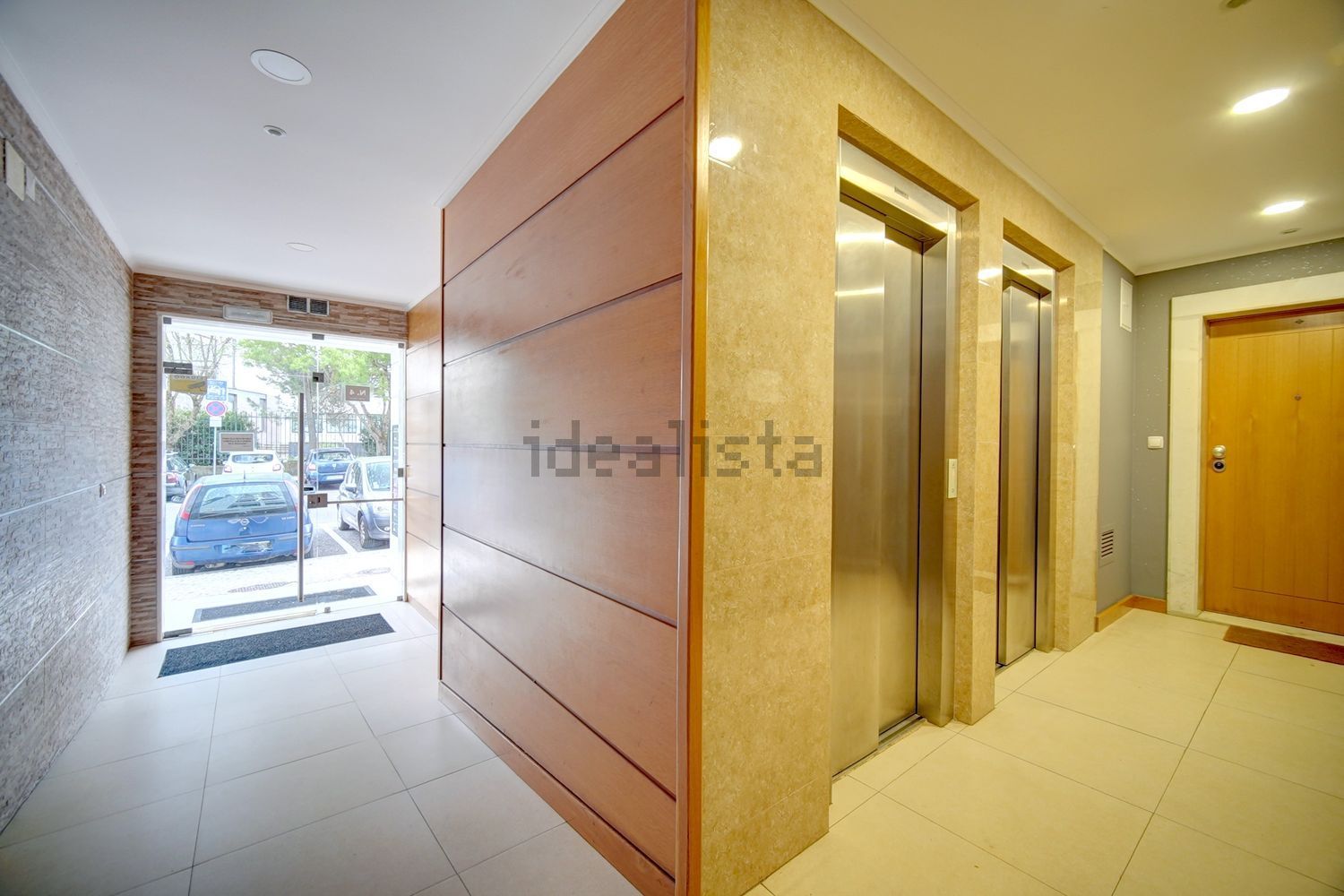 公寓 t2出售在Avenida João Paulo II, 4 - 试衣间