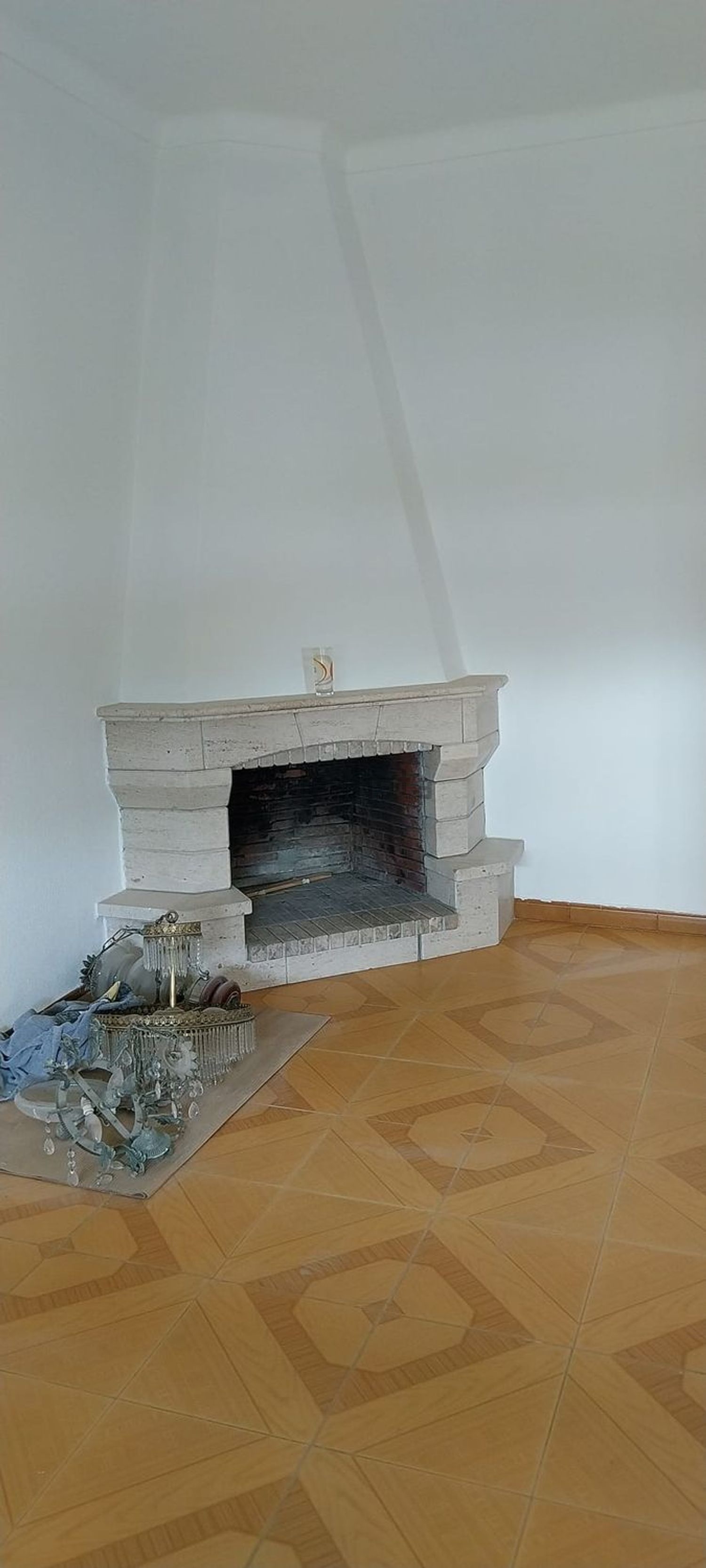 出租小楼房或独栋别墅在Rua Pinho de Oliveira, 3 - 客厅