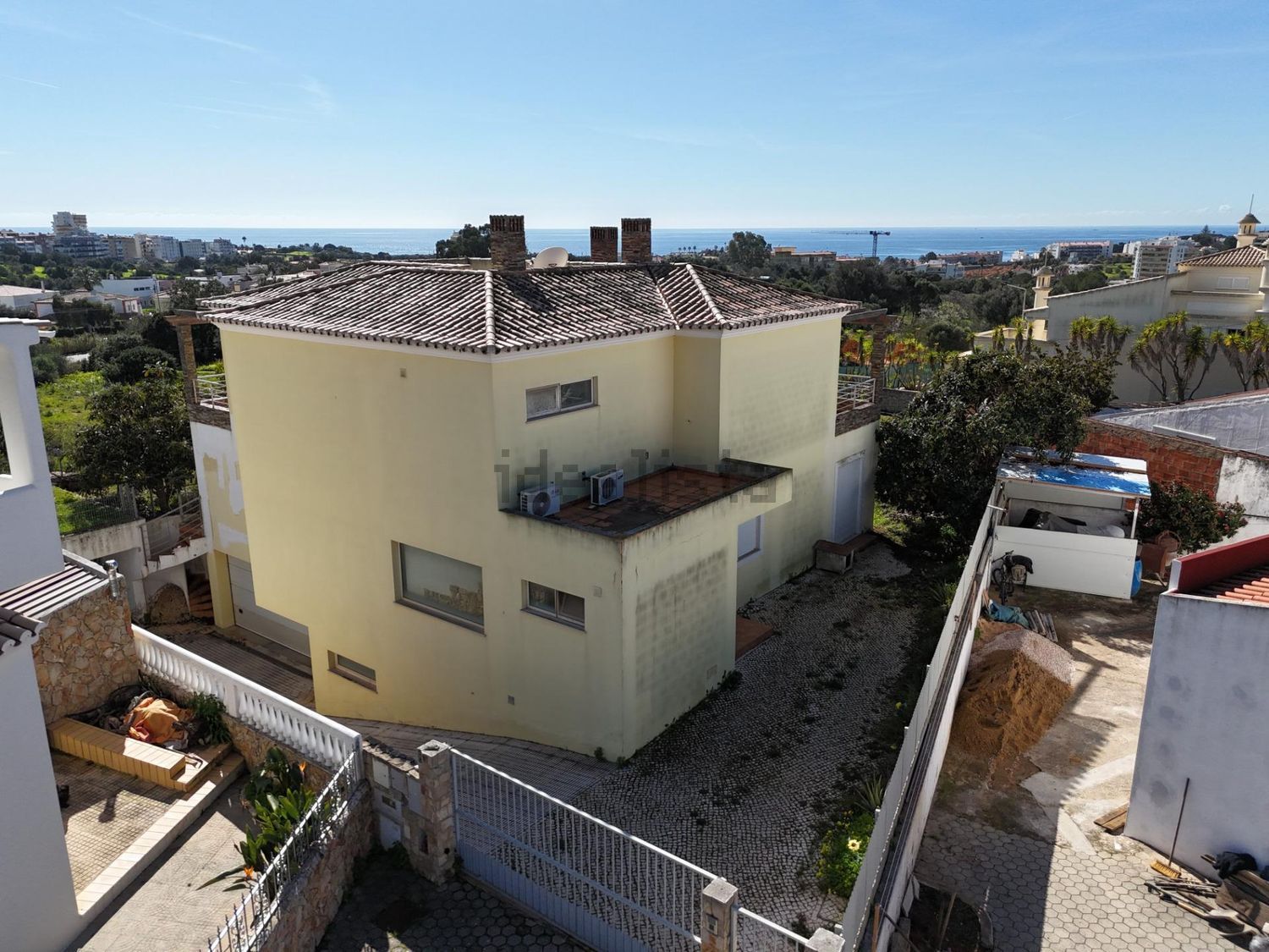 小楼房或独栋别墅出售在 Urbanização Vale da Horta - 外立面