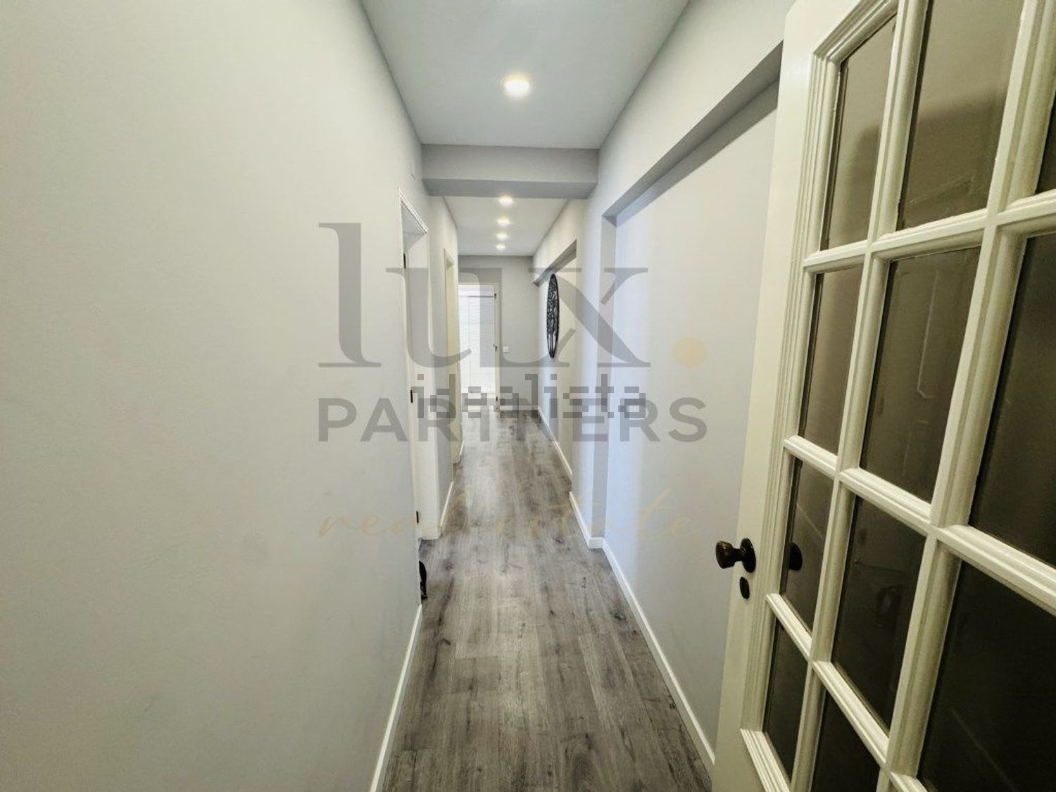 公寓 t3出售在Avenida 5 de Outubro - 过道
