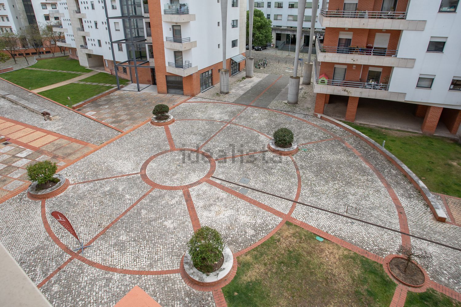 出租公寓 t3在Passeio das Garças, 7 - 花园
