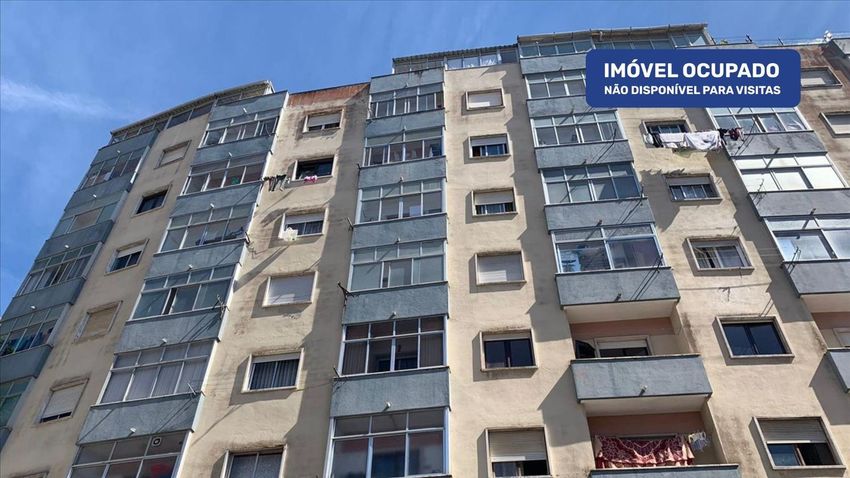 公寓 t2出售在Avenida Dom Nuno Álvares Pereira
